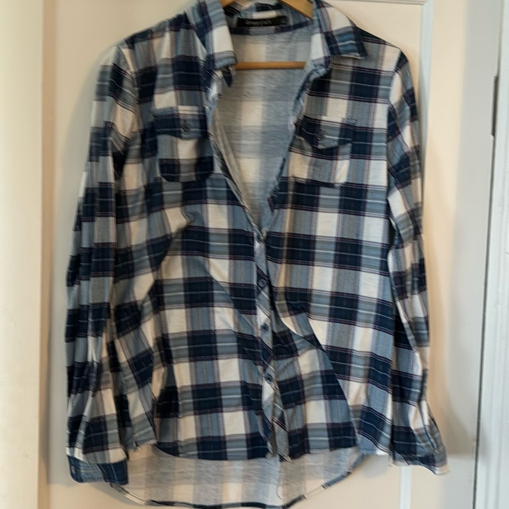 Women’s plaid shirt